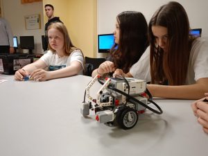 438824957_396116346600807_5936859268654454772_n